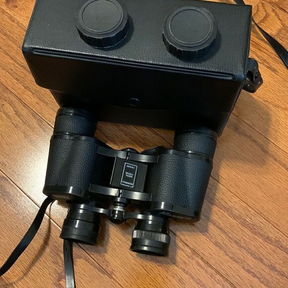 Bushnell Citation Vintage Binoculars 7X35 357 feet at 1000 yards - Coated optics - Picture 1 of 11